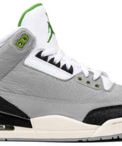 Air Jordan 3 Retro 'Chlorophyll' 136064-006