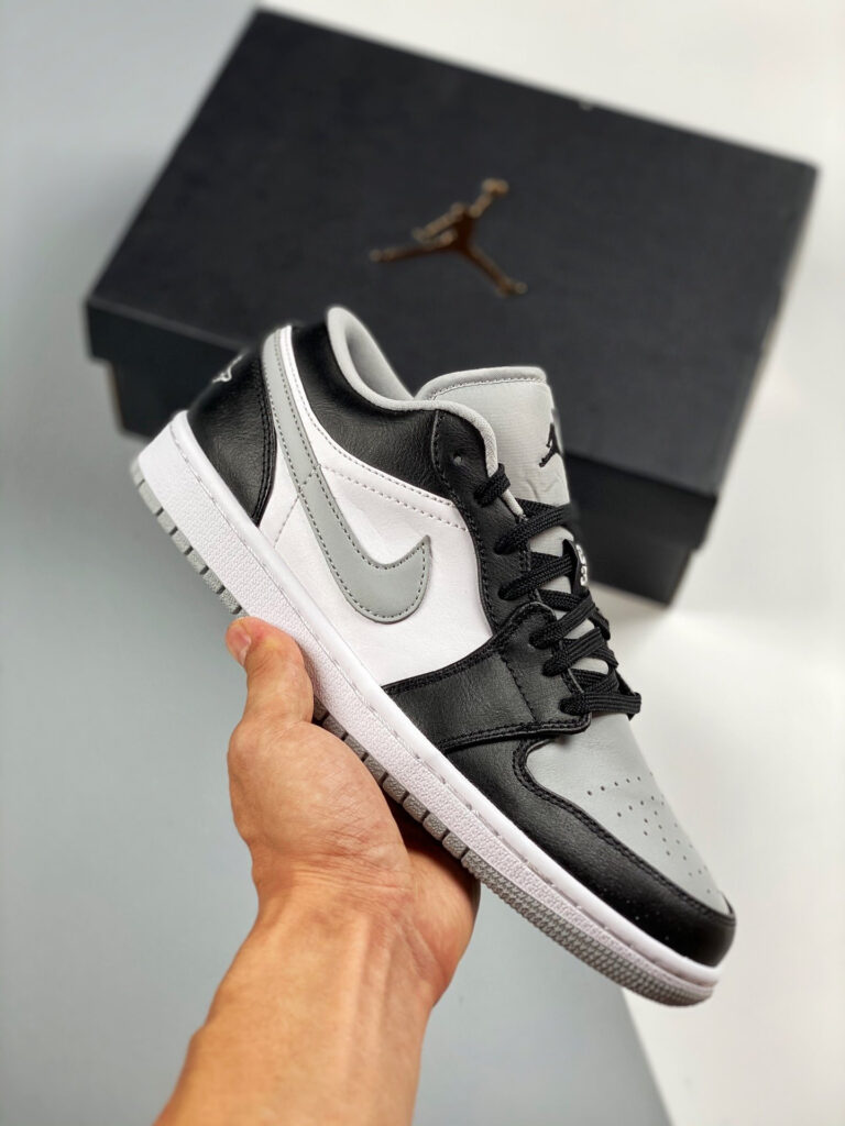 Air Jordan 1 Low ” Light Smoke Grey” 553558-039