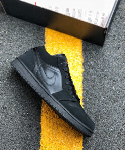 Air Jordan 1 Low ” Triple Black” 553558-056