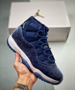 Air Jordan 11 Velvet Midnight Navy/Metallic Silver-White AR0715-441