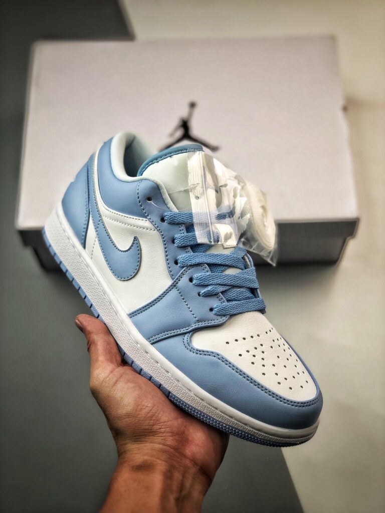 Air Jordan 1 Low “Aluminum” DC0774-141