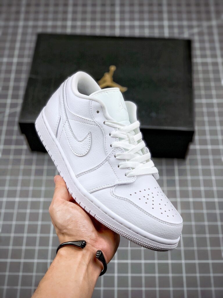 Air Jordan 1 Low ” Triple White” 553558-130