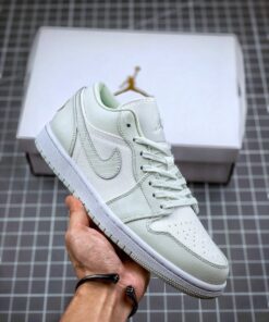 Air Jordan 1 Low ” Spruce Aura” CW1381-003