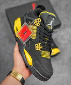 Air Jordan 4 ” Thunder” Black/White-Tour Yellow