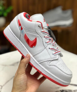 Air Jordan 1 Low GS White/Topaz Mist 554723-104