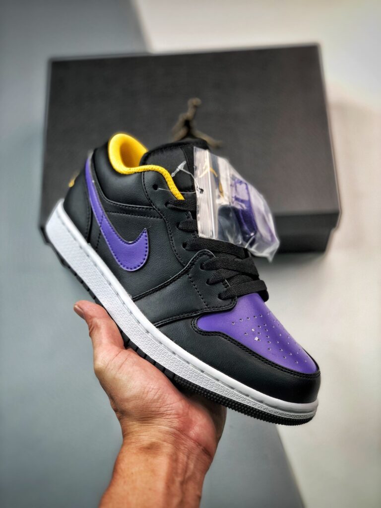 Air Jordan 1 Low Black/Dark Concord-Taxi 553558-075