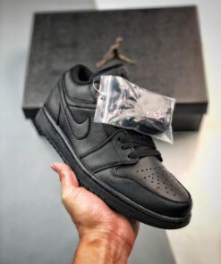 Air Jordan 1 Low ” Triple Black” 553558-093