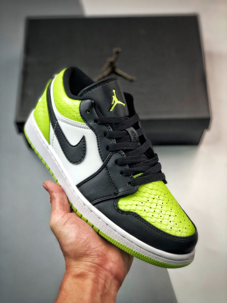 Air Jordan 1 Low ” Vivid Green Snakeskin” DX4446-301