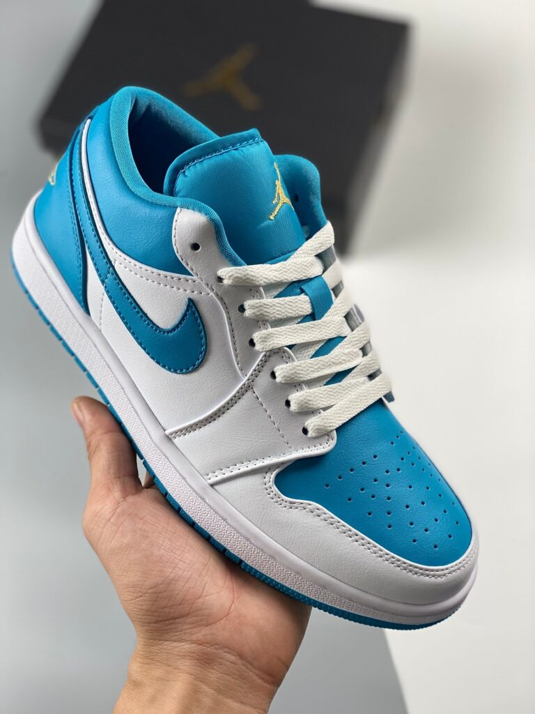 Air Jordan 1 Low ” Aquatone” White Teal 553558-174