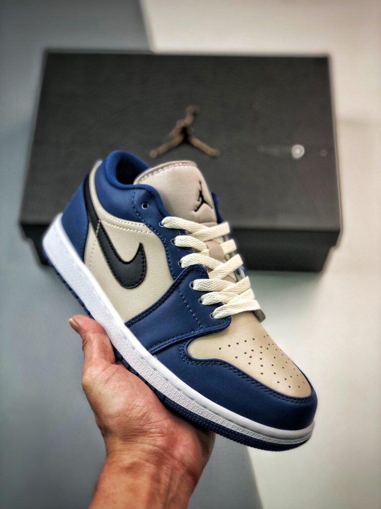 Air Jordan 1 Low ‘Georgetown’ Navy Grey DC0774-402