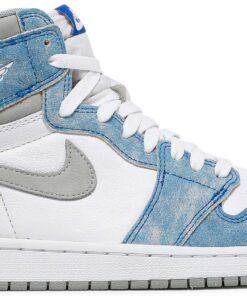 Air Jordan 1 Retro High OG 'Hyper Royal' 555088-402
