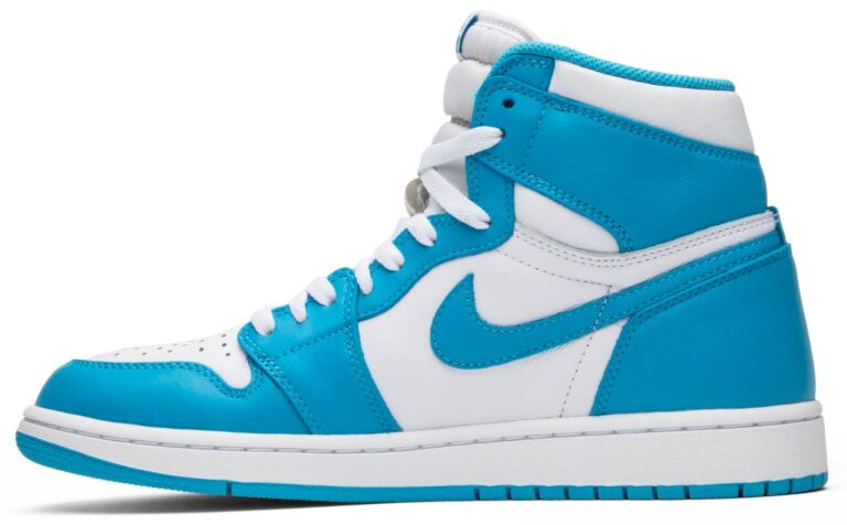 Air Jordan 1 Retro High OG 'UNC' 555088-117 - Image 2