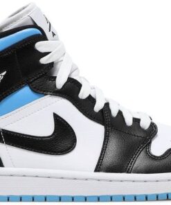 Air Jordan 1 Mid 'University Blue' BQ6472-102