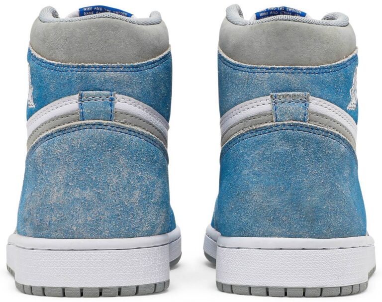 Air Jordan 1 Retro High OG 'Hyper Royal' 555088-402 - Image 4