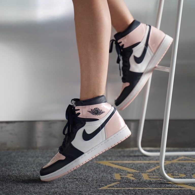 Air Jordan 1 Retro High OG SE 'Atmosphere' DD9335-641 - Image 9