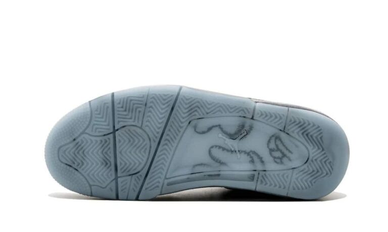 Nike Air Jordan 4 Retro Kaws Grey - Image 4