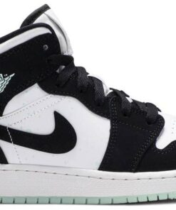 Air Jordan 1 Mid SE GS 'Glow in the Dark Panda' BQ6931-103