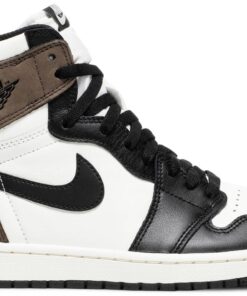 Air Jordan 1 Retro High OG 'Dark Mocha' 555088-105