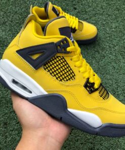 Air Jordan 4 Retro (GS) “Tour Yellow” 2021