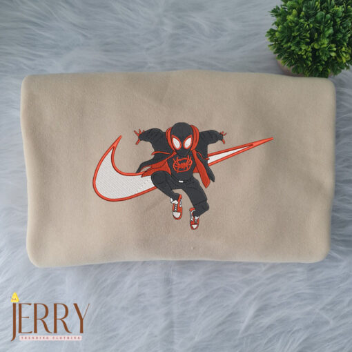 Spider Man Nike Embroidered Sweatshirt - Image 2