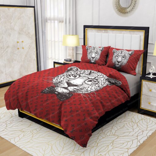 bed aesthetic cozy bedroom aesthetic feliz dia de las madres Leopard Head Louis Vuitton Bedding Sets - Image 3
