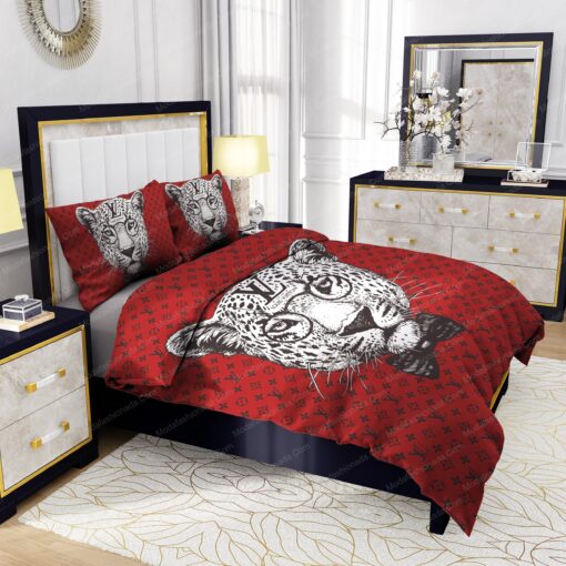 bed aesthetic cozy bedroom aesthetic feliz dia de las madres Leopard Head Louis Vuitton Bedding Sets - Image 5