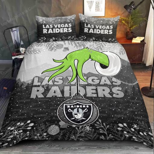 bed aesthetic cozy bed feliz dia de las madres mothers day cards NFL Las Vegas Raiders Logo Christmas Bedding Sets - Image 2