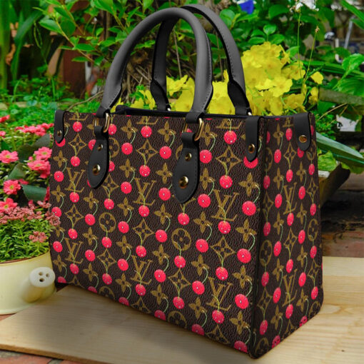 Louis Vuitton Women's Leather Handbag- WinGear.shop-LVHB_096