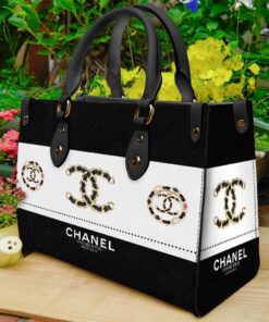 Chanel Women's Leather Handbag -WinGear.shop-CNHB_032