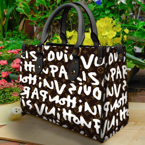 Louis Vuitton Women's Leather Handbag- WinGear.shop-LVHB_099