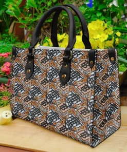 Limited Edition Burberry Leather handbag purse Luxury