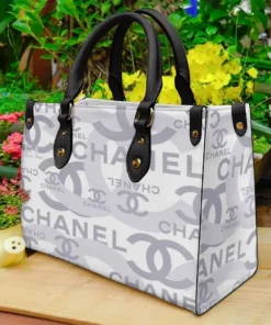 Limited Edition Chanel Leather handbag purse Luxury
