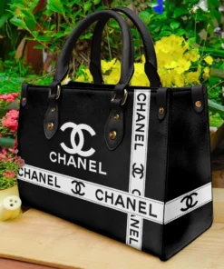 Limited Edition Chanel Leather handbag purse Luxury