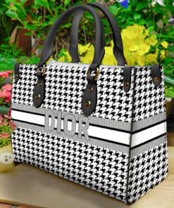 Dior Women's Leather Handbag - WinGear.shop-DOHB_018