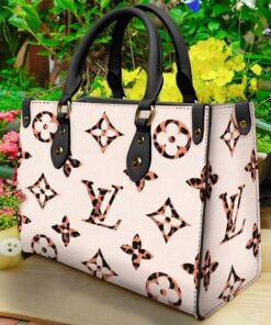Louis Vuitton Women's Leather Handbag- WinGear.shop-LVHB_072