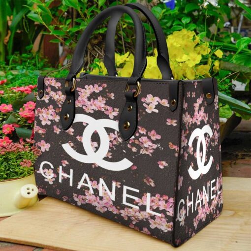 Chanel Women's Leather Handbag -WinGear.shop-CNHB_029