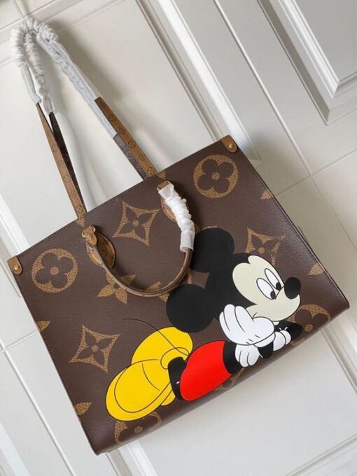 Louis Vuitton Women's Leather Handbag- WinGear.shop-LVHB_027