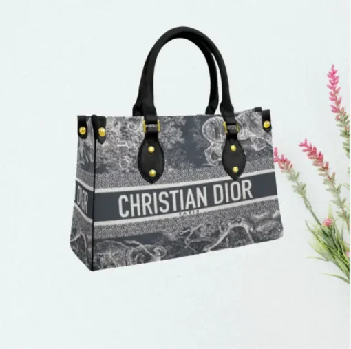 Dior Women's Leather Handbag - WinGear.shop-DOHB_071