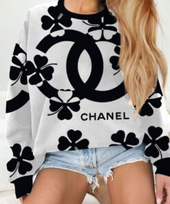 Women?s Premium Graphic Sweatshirt ? Cozy Streetwear Crewneck | US & EU Sizes