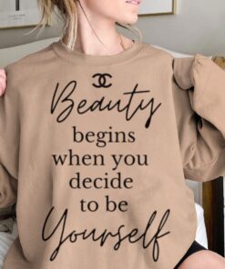 Women?s Premium Graphic Sweatshirt ? Cozy Streetwear Crewneck | US & EU Sizes