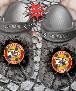 Football Crocss Kc Chiefs Personalized Chain Breaking Wall Clog Shoes - livanniespoon Store