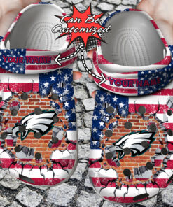 Football Crocss Personalized Peagles American Flag Breaking Wall Clog Shoes - livanniespoon Store