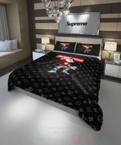 BEST Gucci Bugs Bunny Style Supreme Black Luxury Bedding Set -livanniespoon Store